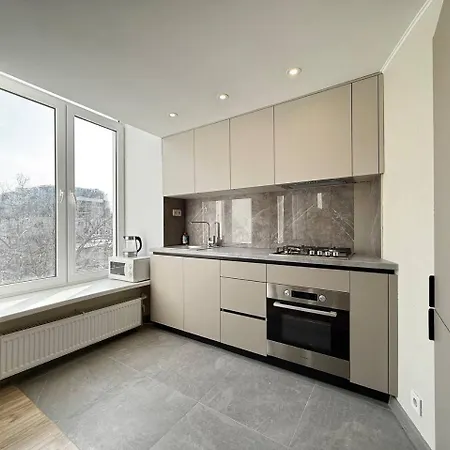 شقة Center 3-bedrooms أوديسا