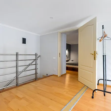 Center 3-bedrooms شقة